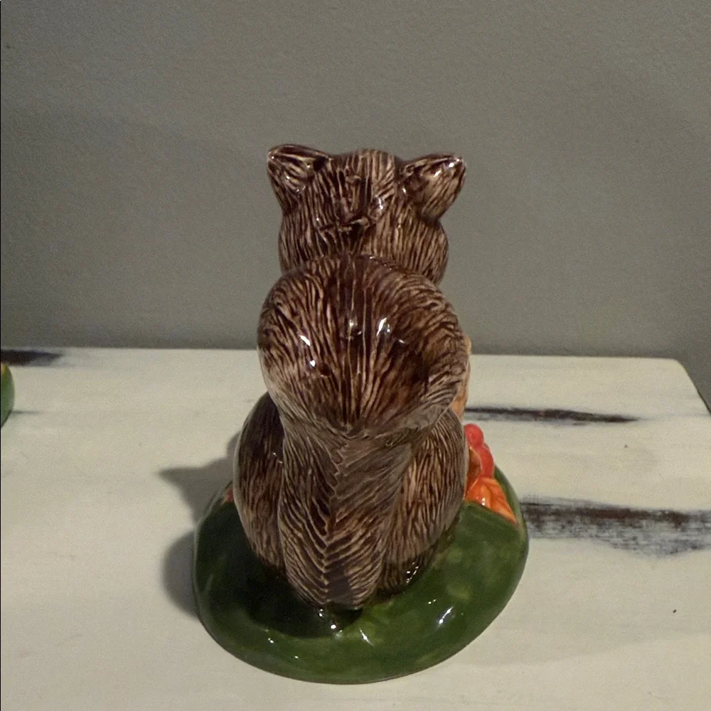 Charming Squirrel Ceramic tea light holder